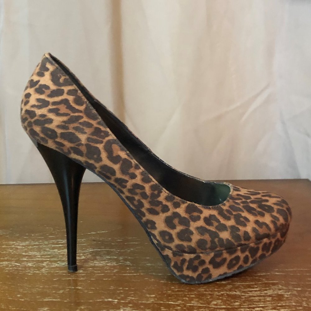 Leopard Print Pumps